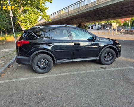 ქირავდება ტოიოტა რავ4 დღიურად / Qiravdeba Toyota rav4 dgiurad 